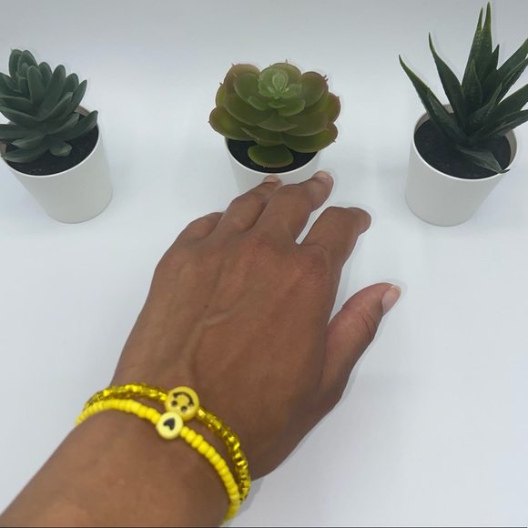 Handmade Trendy Y2K Inspired Glass Seed Bead Bracelet Set - Picture 6 of 7